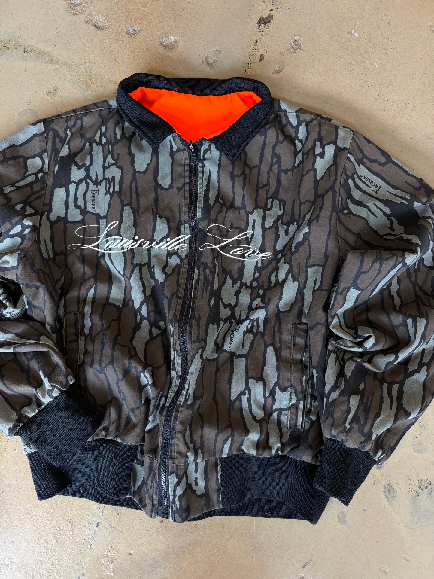 (M/L) Camo Script Jacket