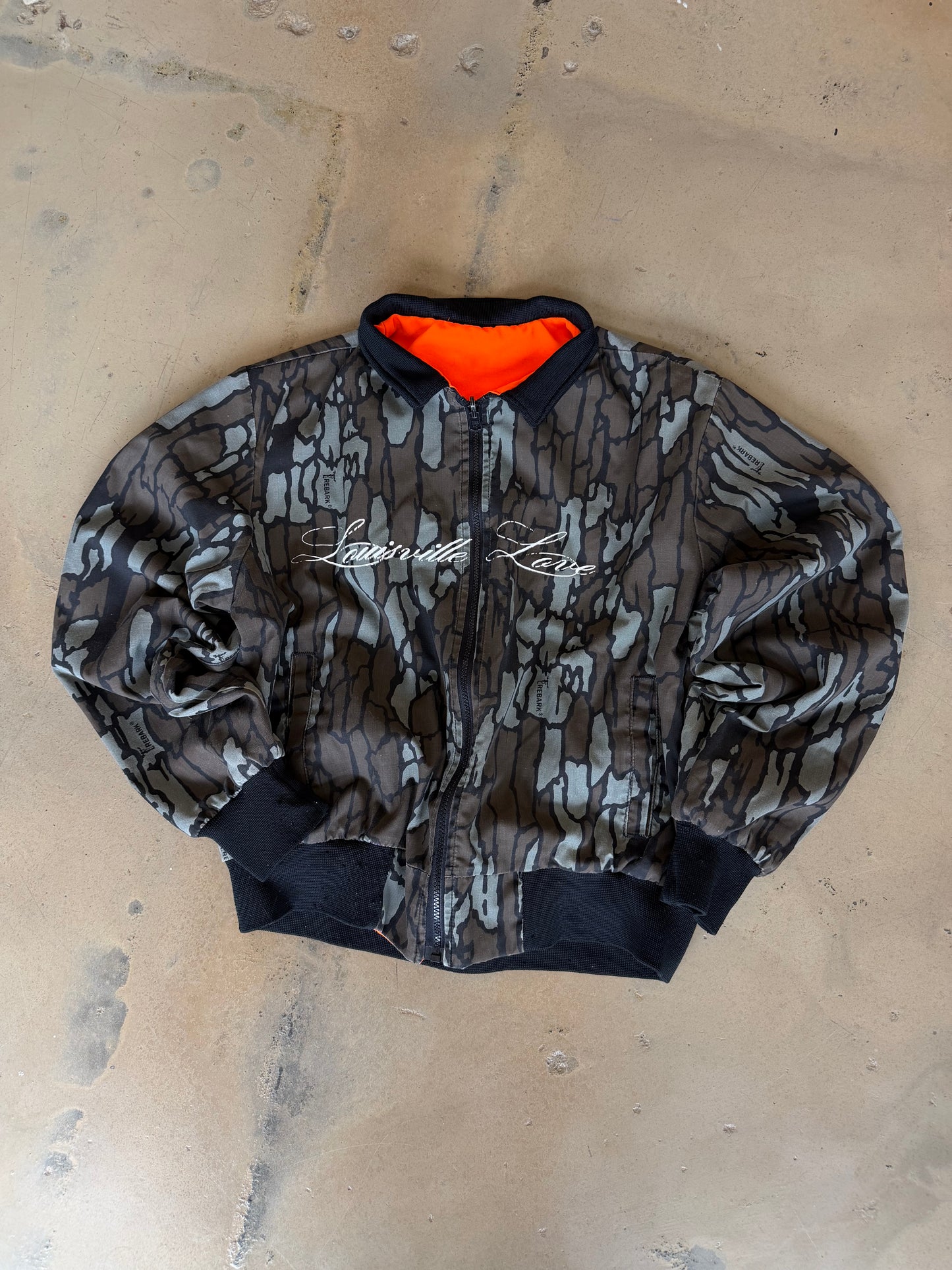 (M/L) Camo Script Jacket